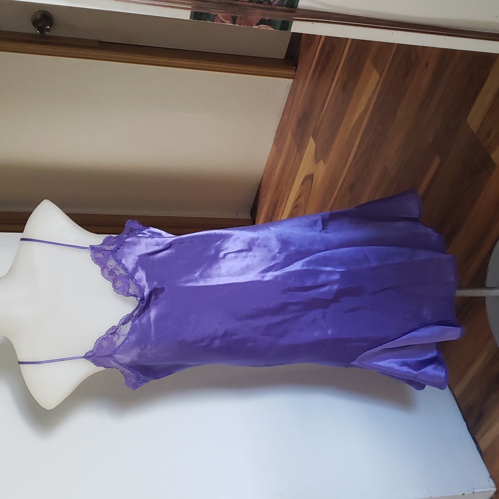 HOST PICK. NWOT Vintage Petra Fashions Nighty